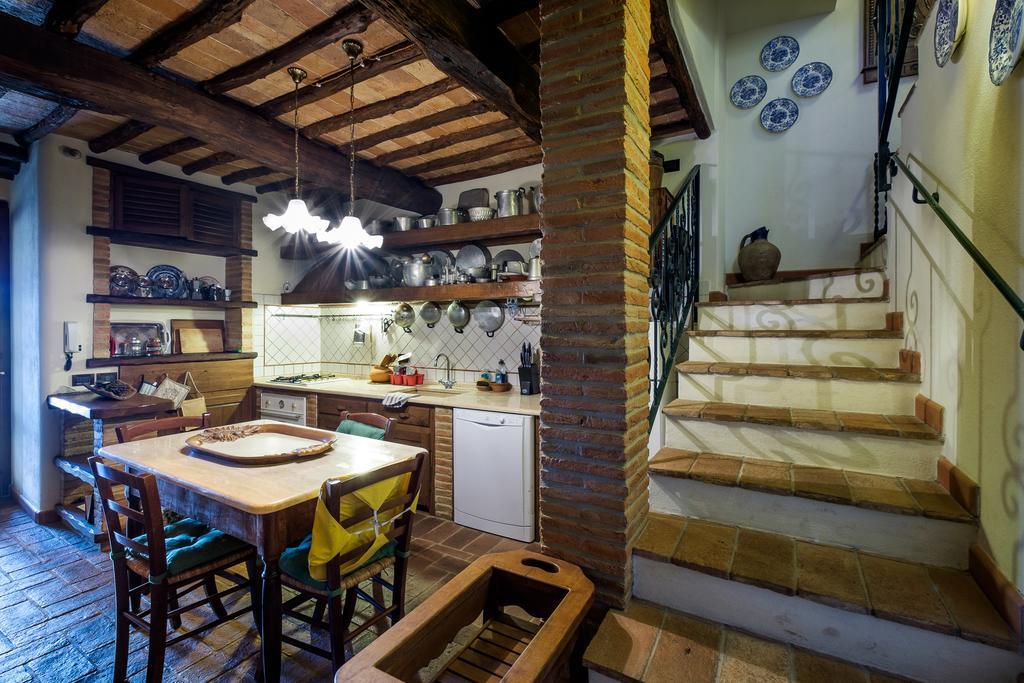Borgo Alle Mura Casale Marittimo Exterior foto