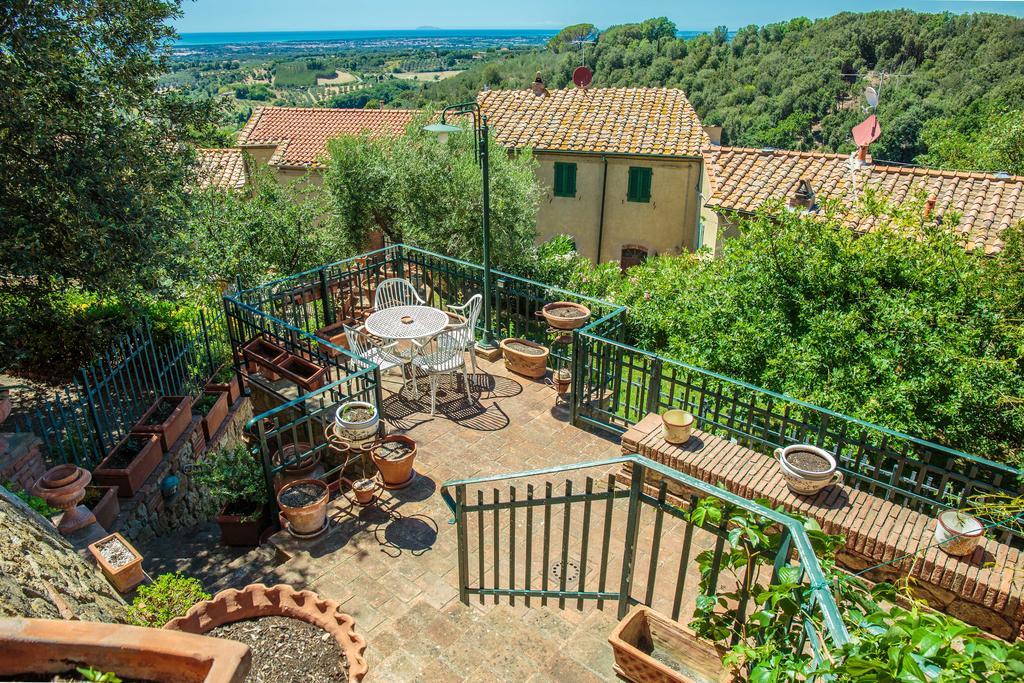 Borgo Alle Mura Casale Marittimo Exterior foto