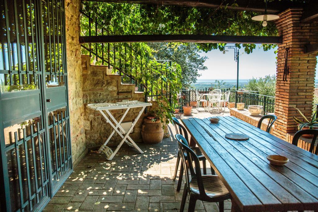 Borgo Alle Mura Casale Marittimo Exterior foto